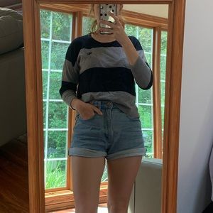 Abercrombie & Fitch Cropped Sweater